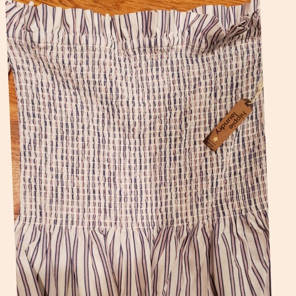 🆕️NWT hippie laundry sexy off shoulder top - Picture 3 of 8